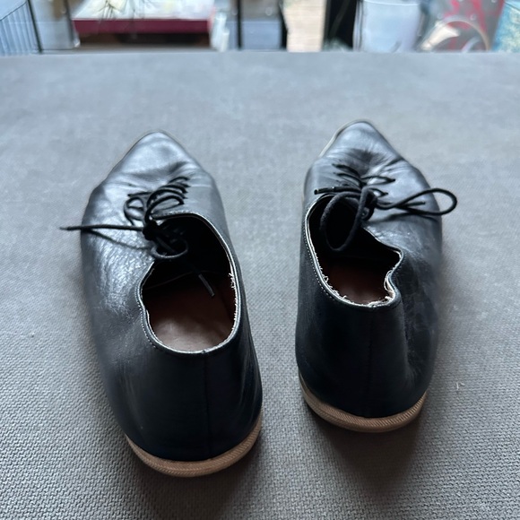 Black flats - Picture 4 of 4